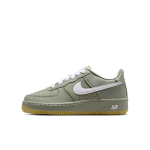 Nike Air Force 1 LV8...